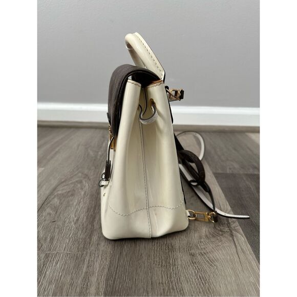 Louis Vuitton Patent Monogram Hot Springs Backpack Snow - Picture 8 of 16